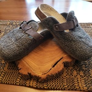 AE sweater clogs